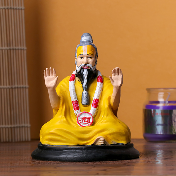 Premanand Maharaj Idol – 14 cm (H) x 11 cm (L) x 11 cm (D) | Spiritual Guru Murti for Home & Office