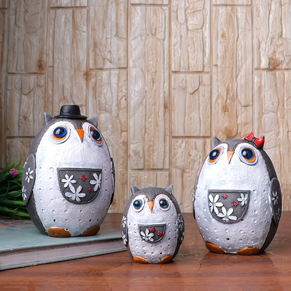 Handcrafted Owl Figurine Set – Decorative Showpiece With Three Different Sizes (Large: 15cm H x 11cm L x 10cm D, Medium: 14cm H x 10cm L x 9cm D, Small: 8cm H x 6cm L x 6cm D)