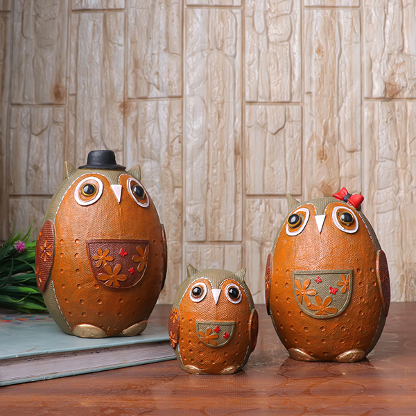 Handcrafted Owl Figurine Set – Decorative Showpiece With Three Different size (Large: 15cm H x 11cm L x 10cm D, Medium: 14cm H x 10cm L x 9cm D, Small: 8cm H x 6cm L x 6cm D)