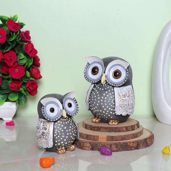 Handcrafted Owl Figurine Set – Decorative Showpiece With Two Different Sizes (Large: 13cm H x 9cm L x 9cm D, Small: 10cm H x 7cm L x 7cm D)