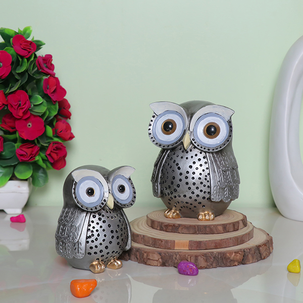 Handcrafted Owl Figurine Set – Decorative Showpiece With Two Different Sizes (Large: 13cm H x 9cm L x 9cm D, Small: 10cm H x 7cm L x 7cm D)